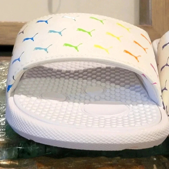 Puma Cool Cat Bold 2 Slide 'Allover Logo - White Rainbow Wmn Sz 5 - Picture 6 of 7